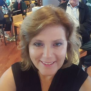 Meet your Posher, Liz